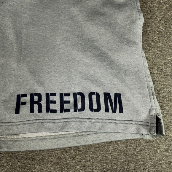 2 Pair Under Armour Shorts sz XL Men Loose Fit Blue White Freedom Spellout 9-10" - Picture 9 of 12